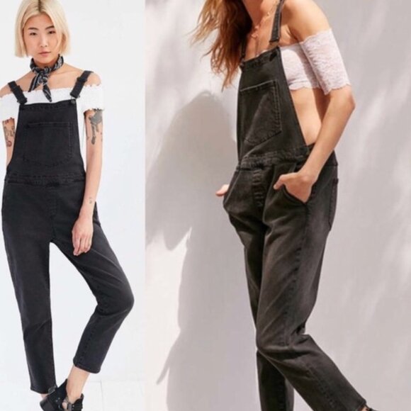URBAN OUTFITTERS Black Faded Vintage Denim Was Overalls BDG Cropped Stretchy XS - Picture 1 of 8